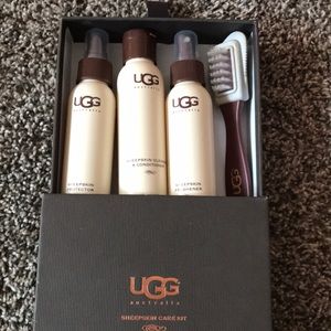 Ugg sheepskin care kit